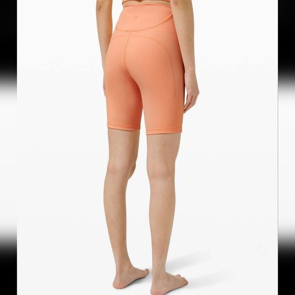 Lululemon Womens Ribbed Contoured High Rise 8” Peach Bike Shorts Size 6 W7BTES